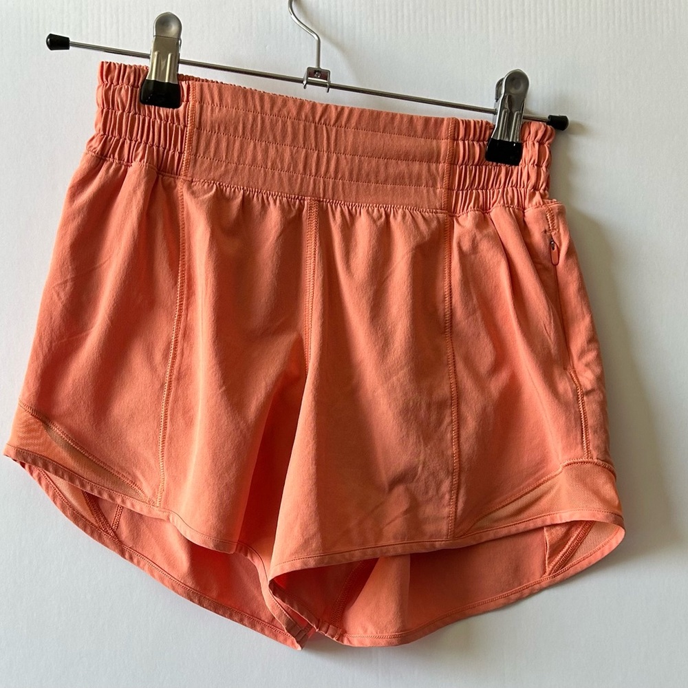 Lululemon Light Orange 4’ Inseam Hotty Hots